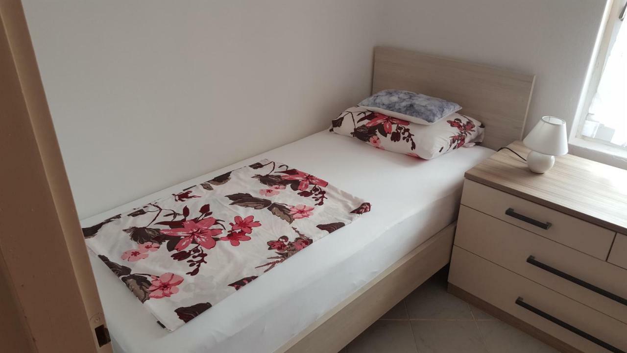 Haus Zarko Apartment วีร์ ภายนอก รูปภาพ